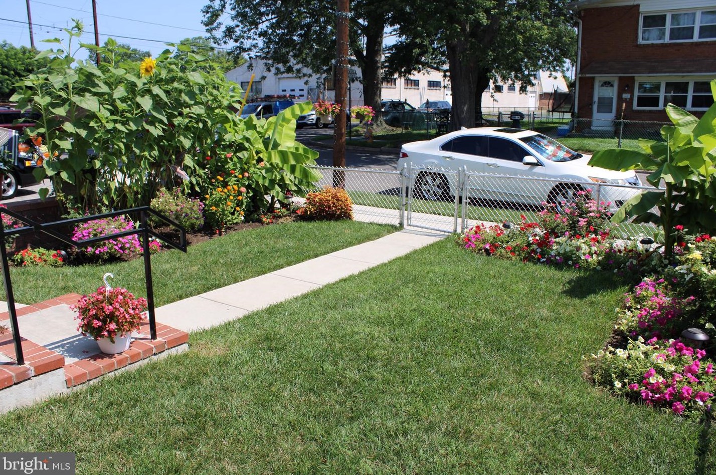 636 Point St, Edgely, PA 19007