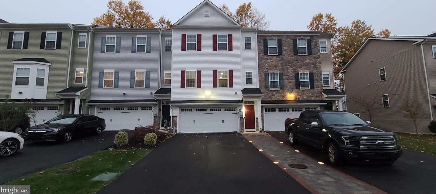 128 Carters Mill Rd, Langhorne, PA 19053-2701