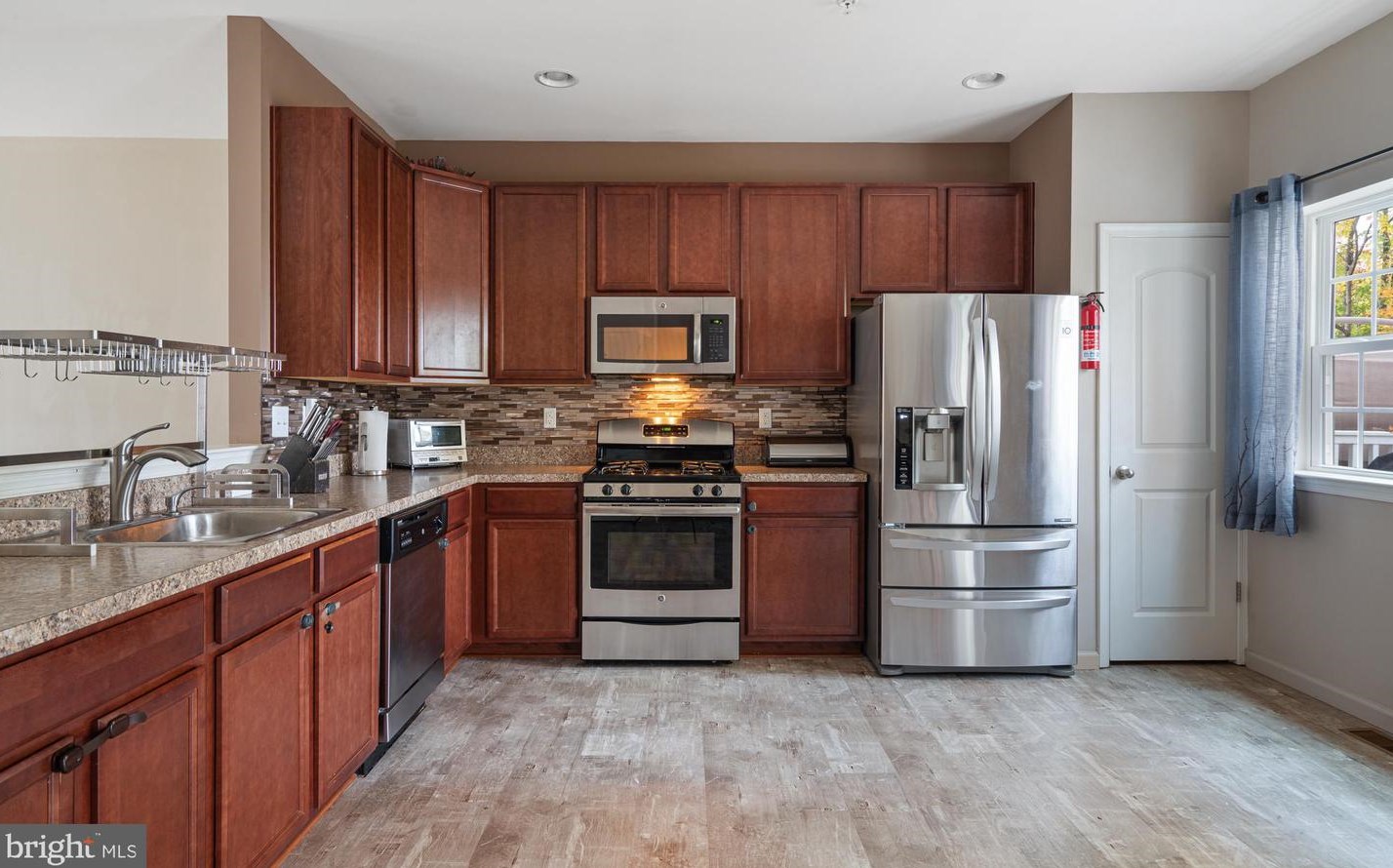 128 Carters Mill Rd, Langhorne PA  19053-2701 exterior