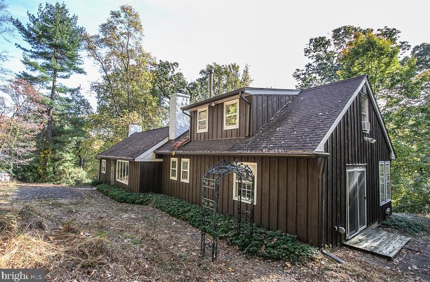 4554 Stonecrest Ln, New Hope, PA 18938