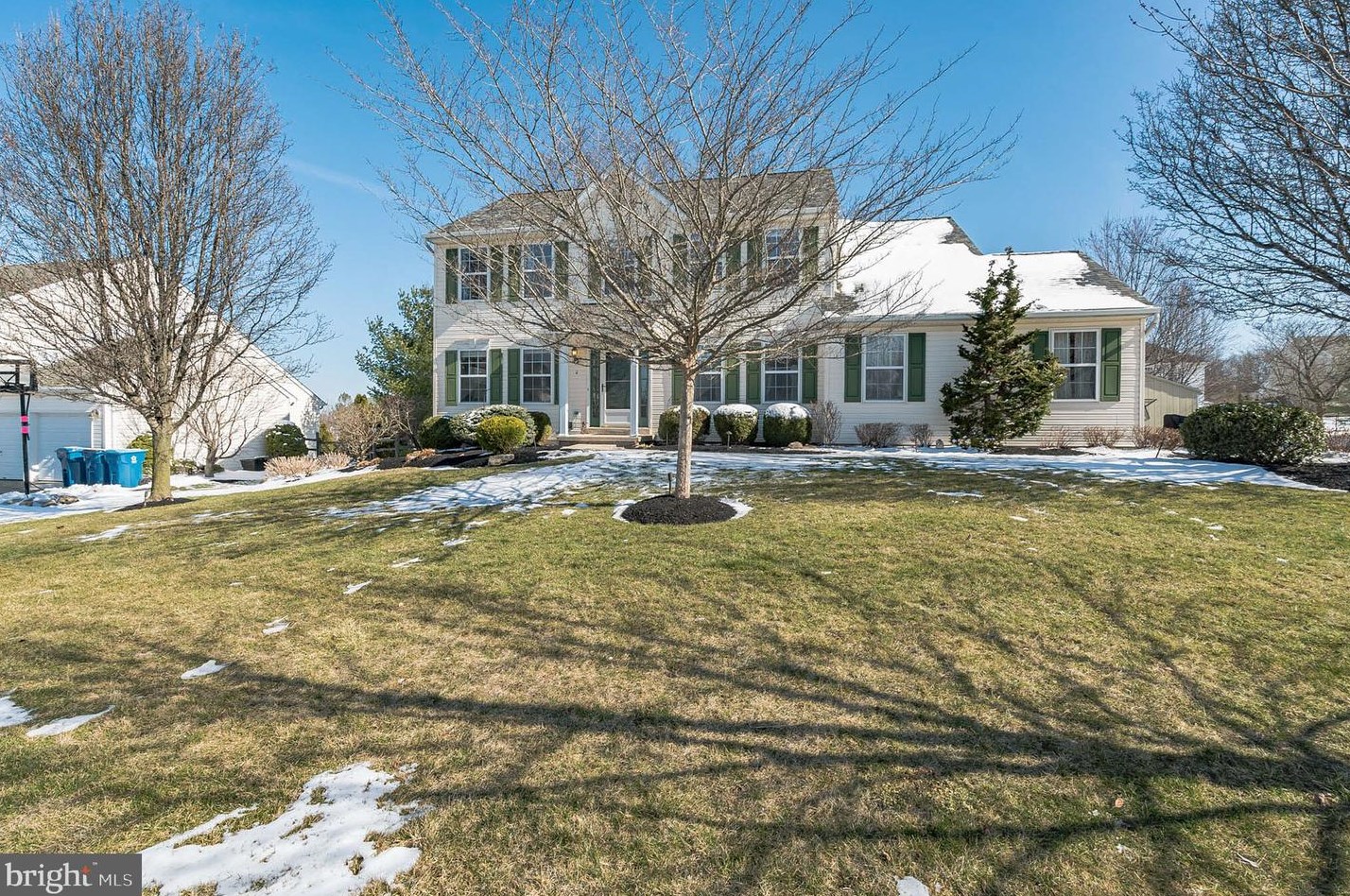 3787 Miriam Dr, Gardenville, PA