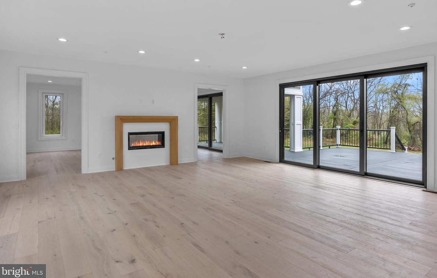 49 Thompson Mill Rd, Upper Makefield PA  18940-9628 exterior