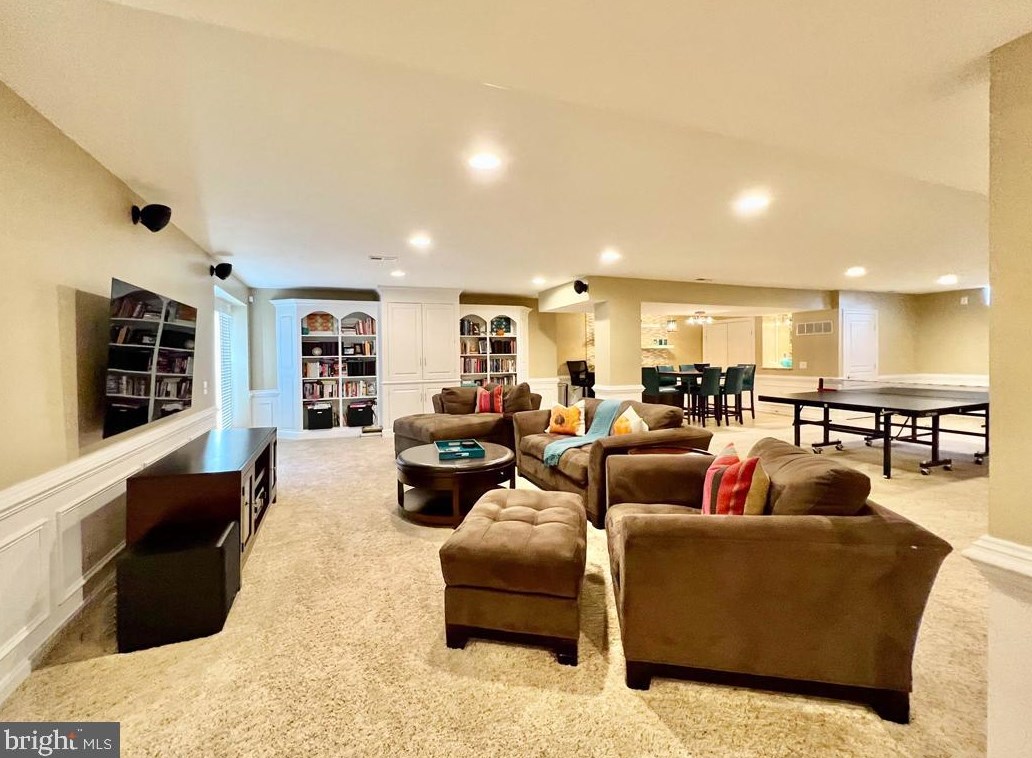 16 Eagleton Farm Rd, Upper Makefield PA 18940-4214 exterior