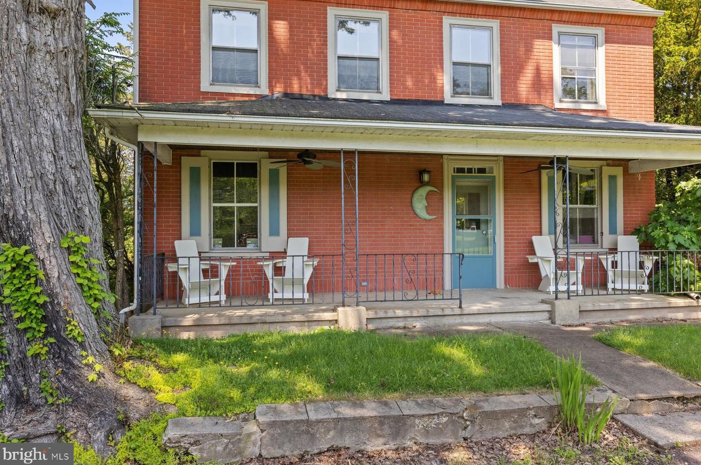 1711 Canal Ln, Upper Black Eddy, PA 18972