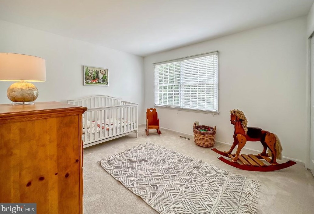 1 Autumn Dr, Upper Makefield PA  18940-1764 exterior