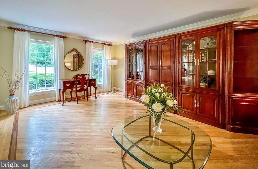 1 Autumn Dr, Upper Makefield PA  18940-1764 exterior