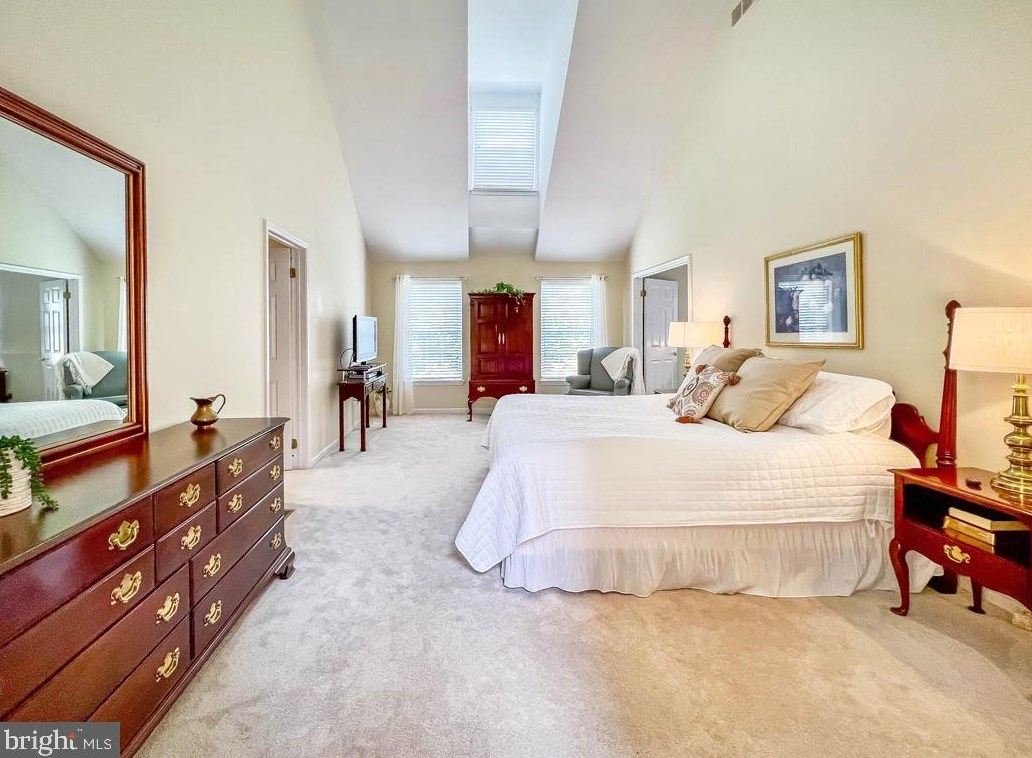 1 Autumn Dr, Upper Makefield PA  18940-1764 exterior