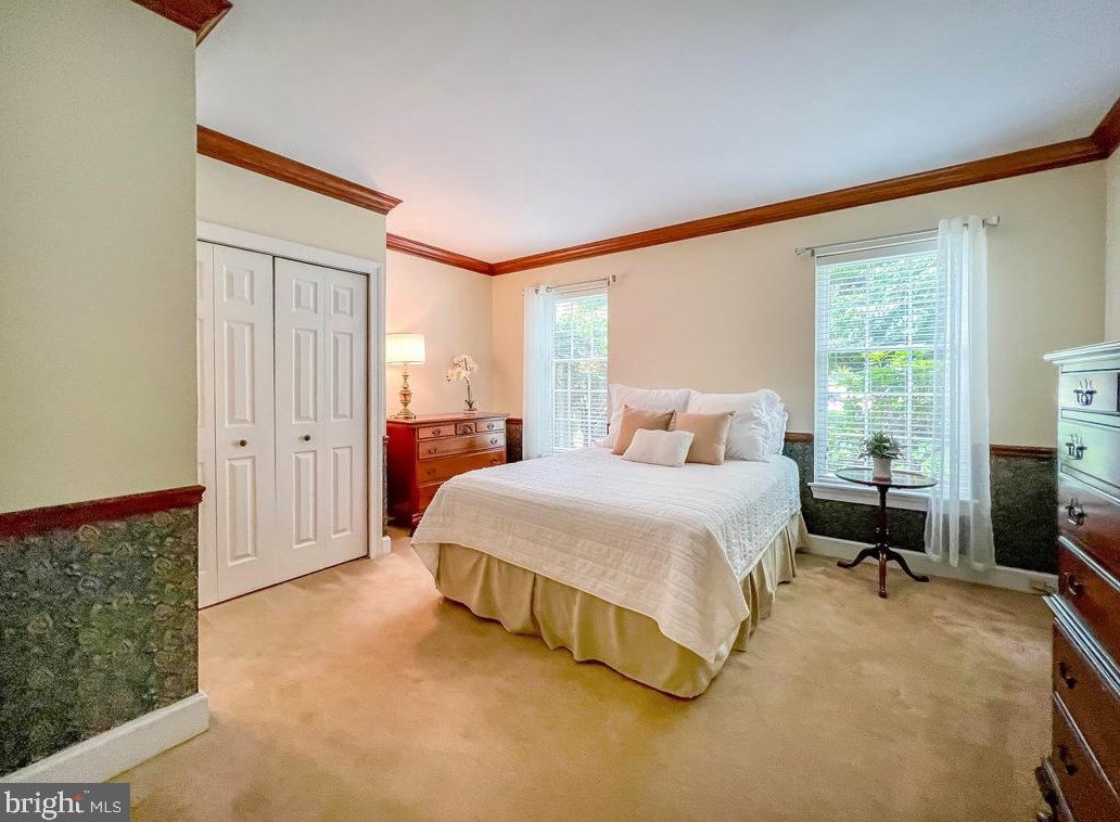 1 Autumn Dr, Upper Makefield PA  18940-1764 exterior