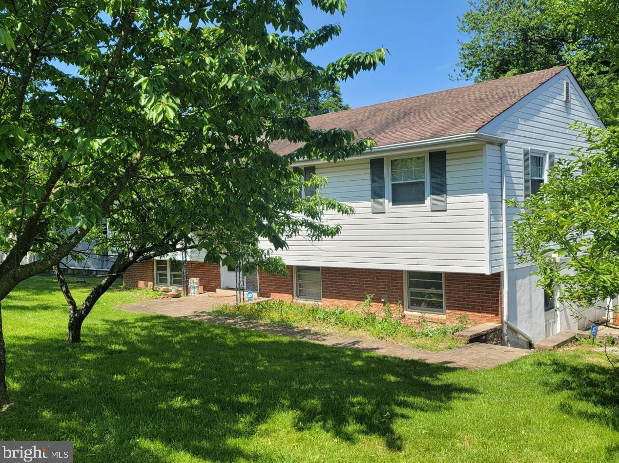 120 Springdale Ave, Huntingdon Valley, PA 19006