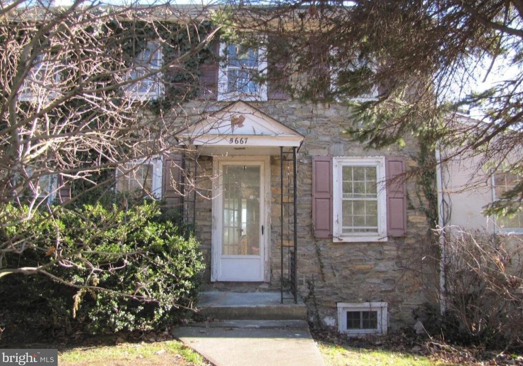 5667 Old York Rd ##12, Gardenville, PA 18901