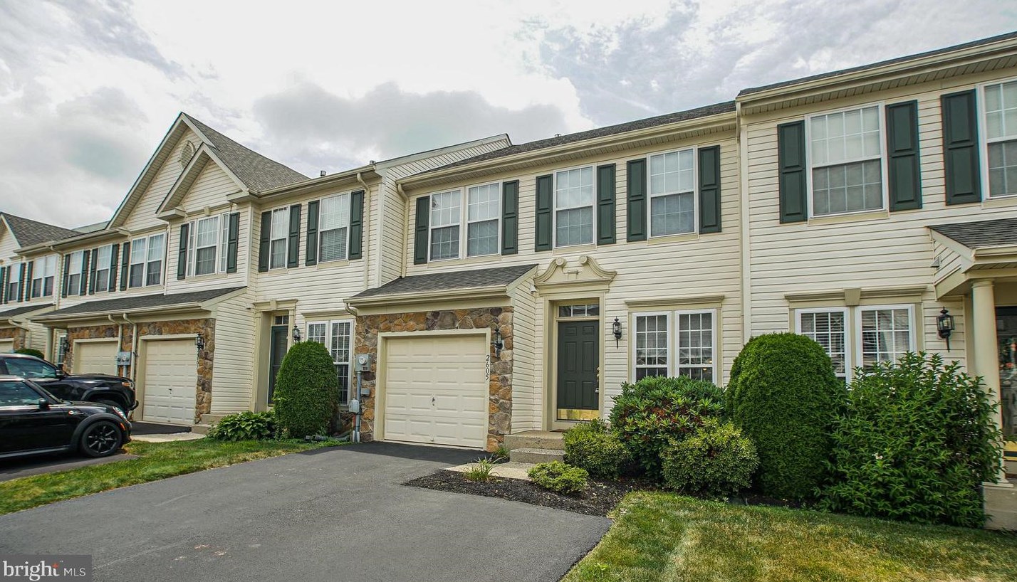 2605 Crabapple Cir, Perkasie, PA 18944-5459