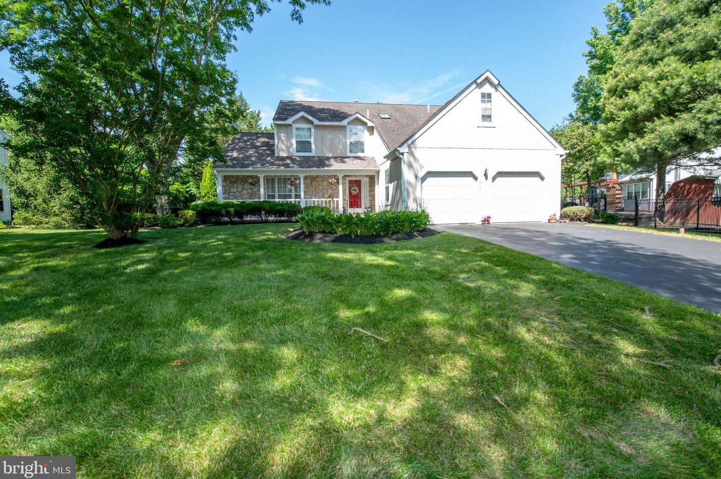 560 Heritage Oak Dr, Yardley, PA 19067