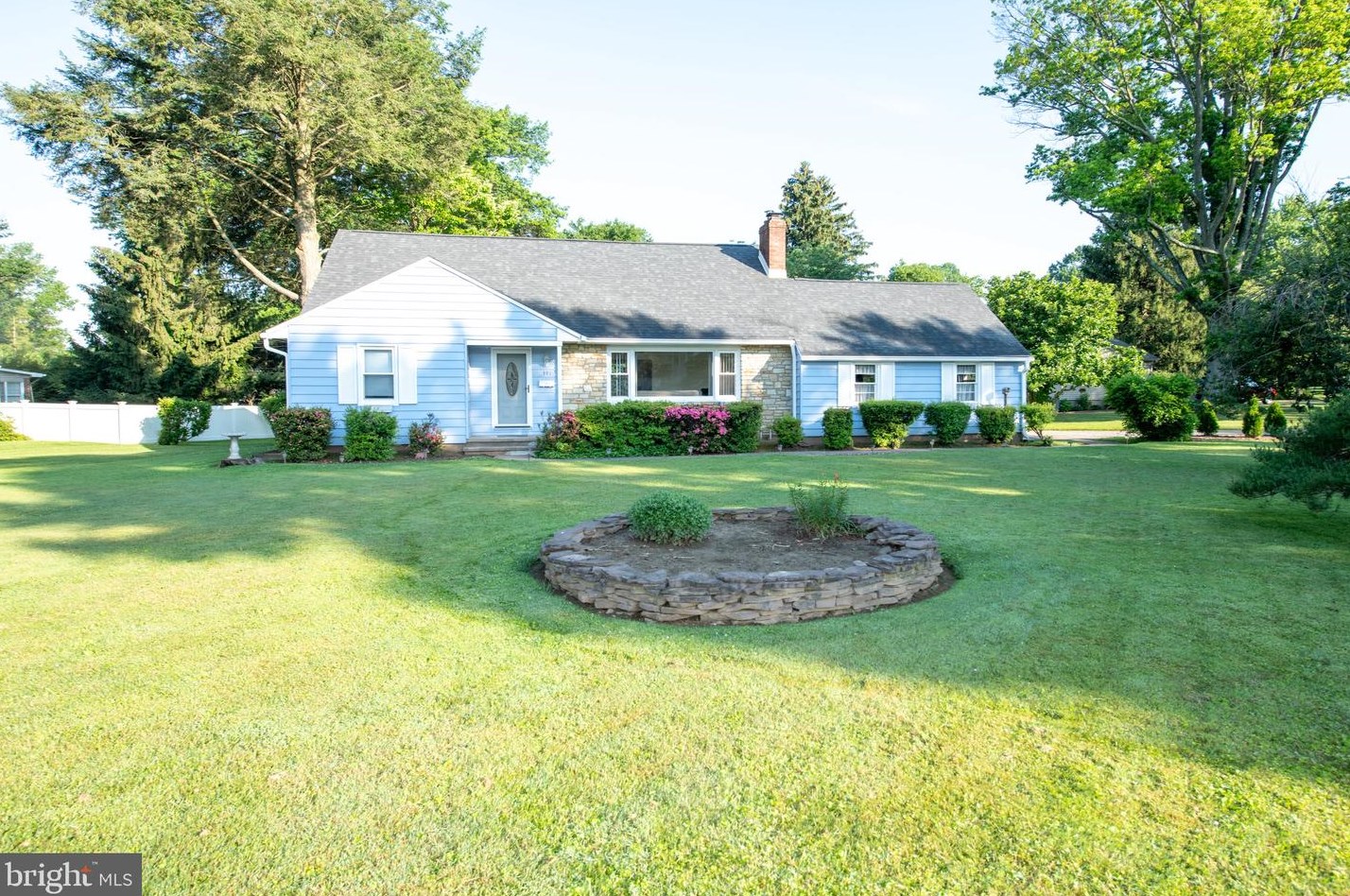 391 E Winchester Ave, Langhorne, PA 19047