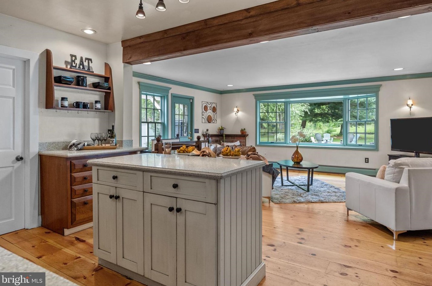 128 Stoopville Rd, Upper Makefield PA 18940-9212 exterior