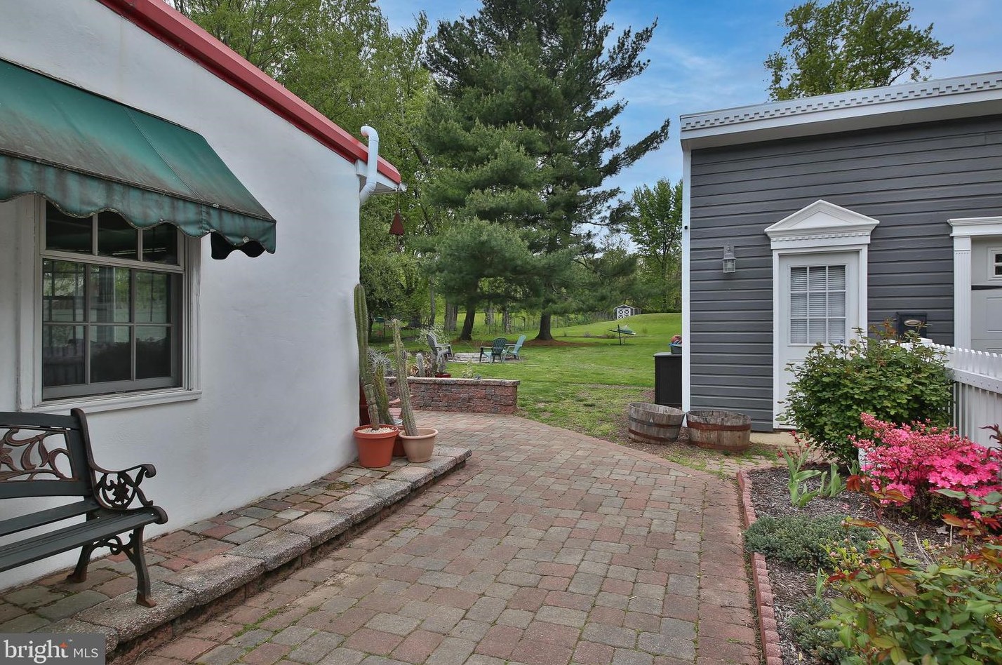 128 Stoopville Rd, Upper Makefield PA 18940-9212 exterior