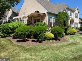 61 Beidler Dr, Washington Crossing, PA 18977