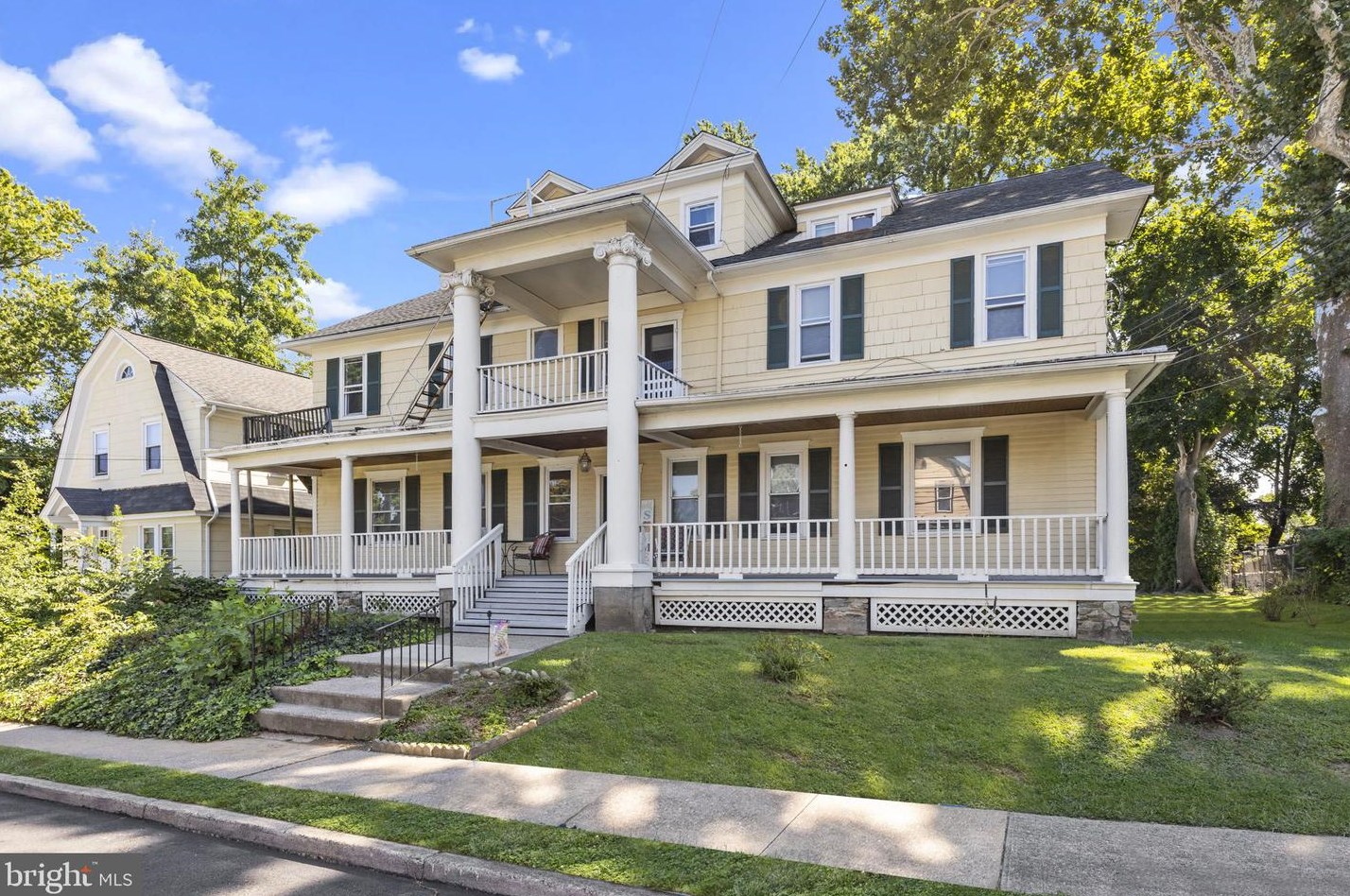 27 E Palmer St, Yardley, PA 19067