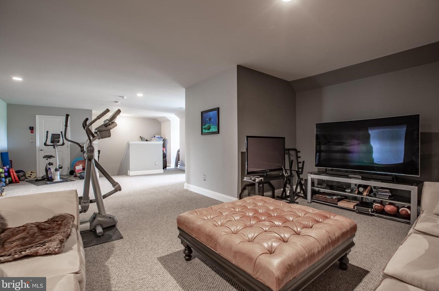 85 Elfreths Ct, Upper Makefield PA 18940-1150 exterior