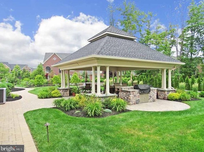 85 Elfreths Ct, Upper Makefield PA 18940-1150 exterior