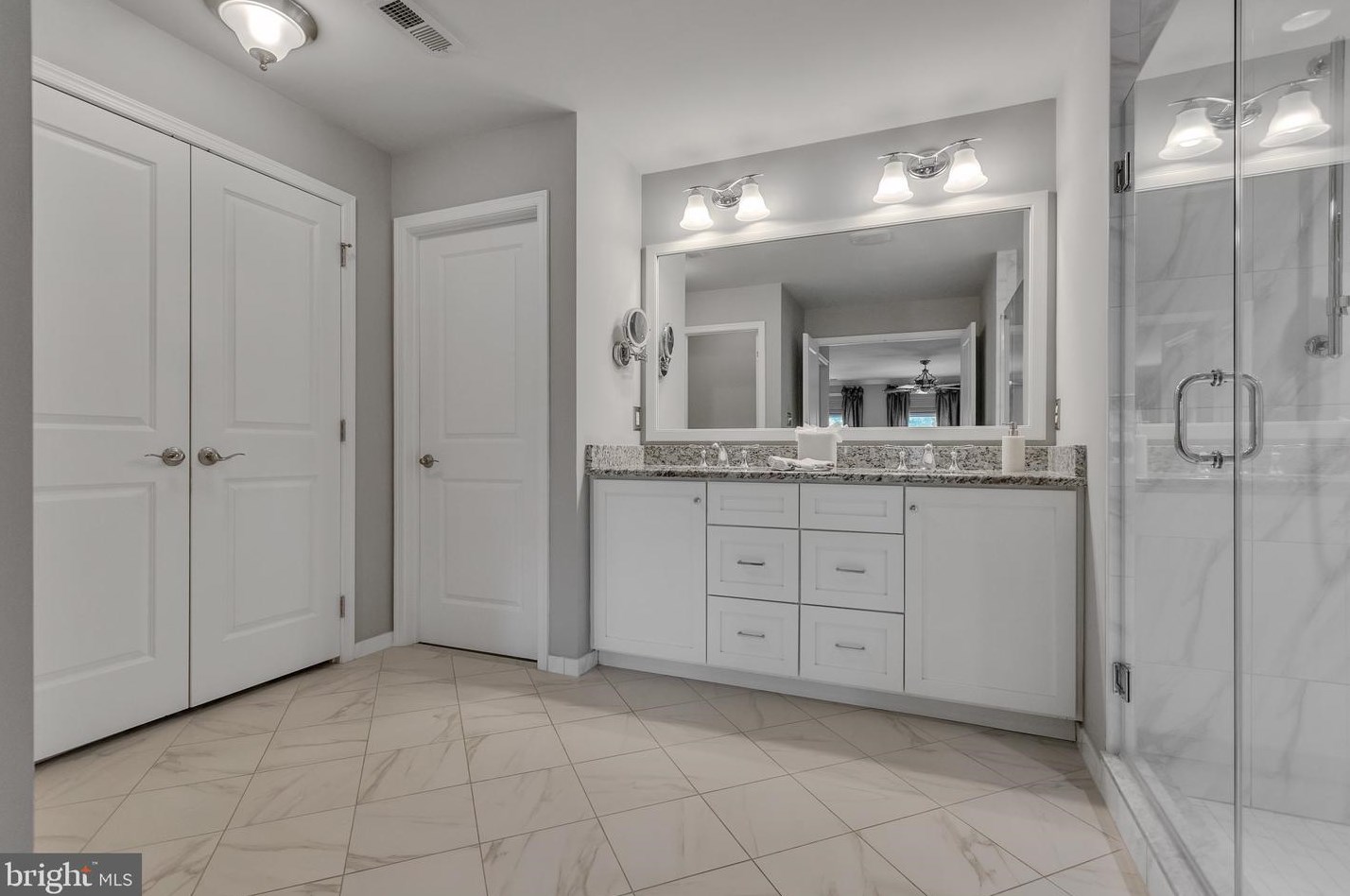 85 Elfreths Ct, Upper Makefield PA 18940-1150 exterior