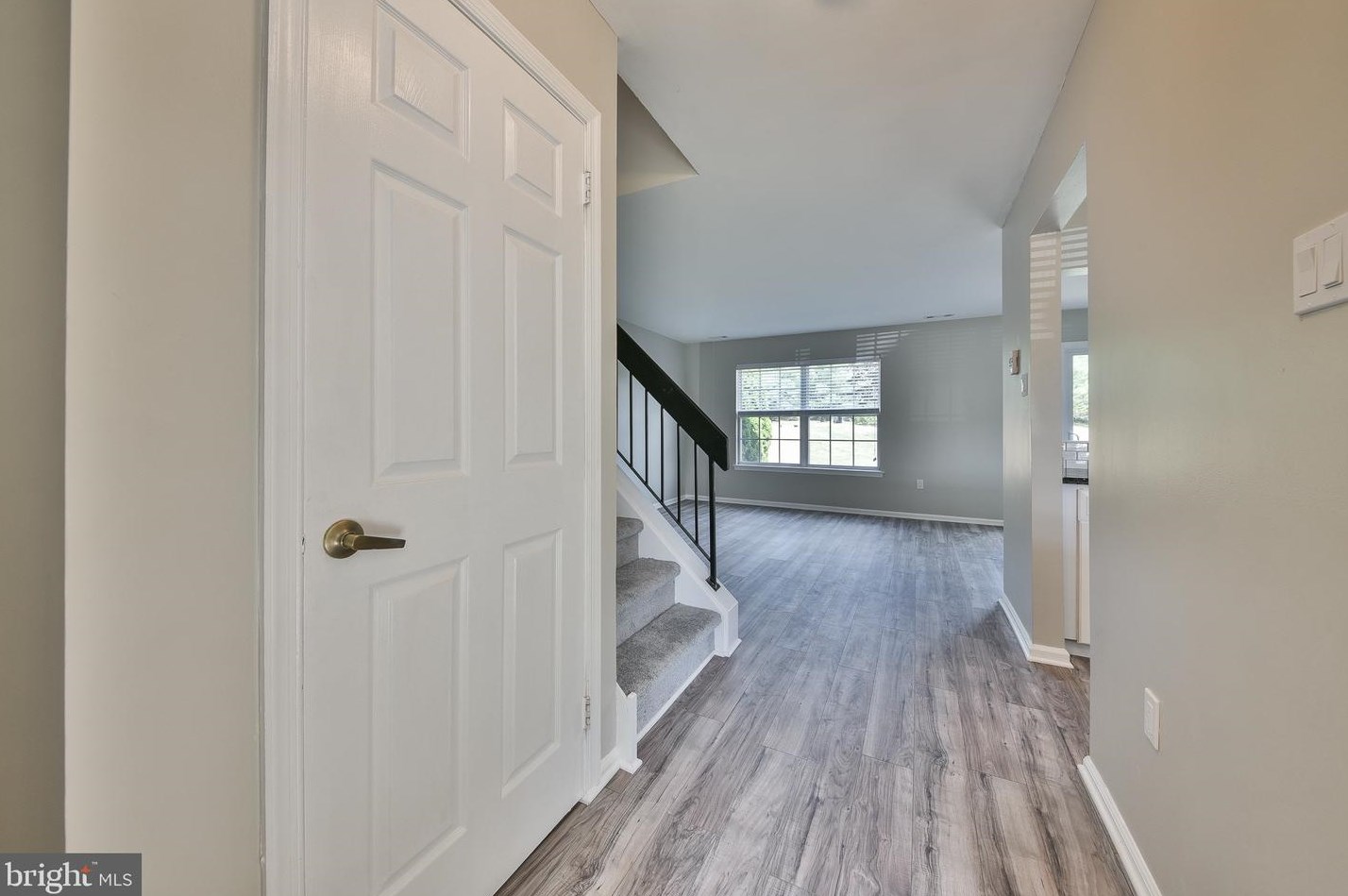 35 Nutmeg Pl, Upper Makefield PA  18940-9279 exterior