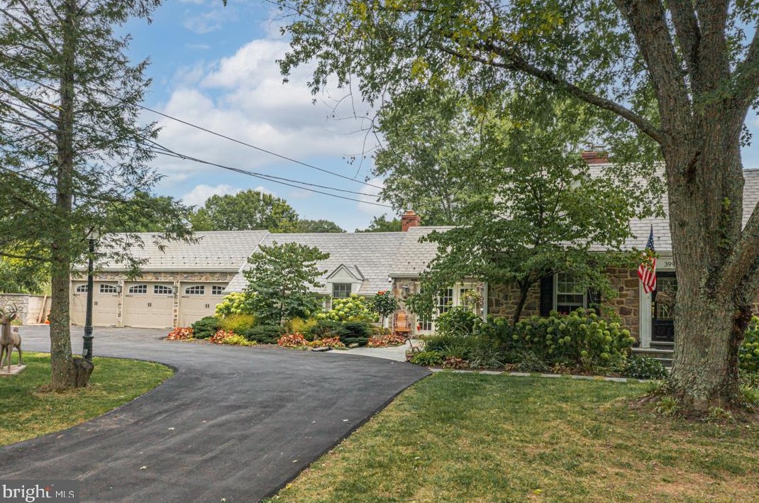 399 Pineville Rd, Upper Makefield, PA 18940