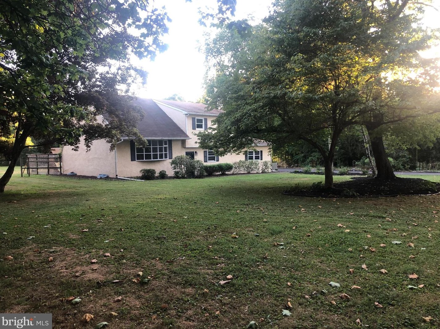 1060 Durham Rd, Upper Makefield, PA 18940-4102