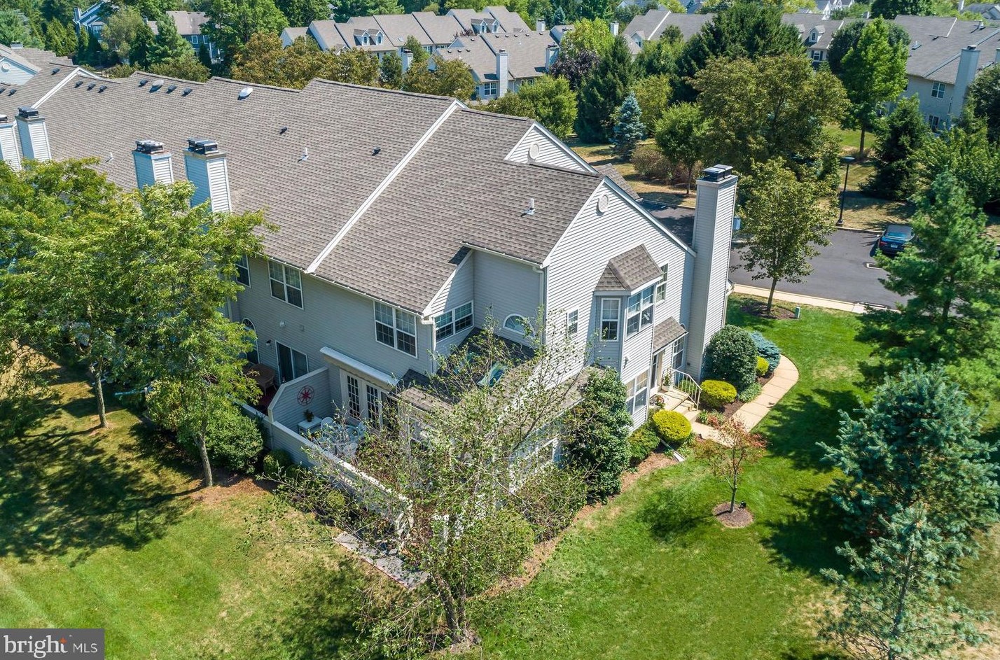 313 Fieldstone Dr, New Hope, PA 18938-1011