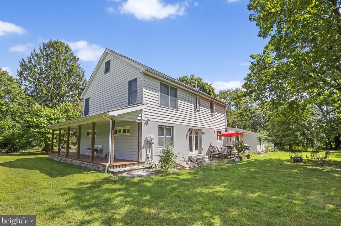 3884 Street Rd, Gardenville PA  18902-9218 exterior