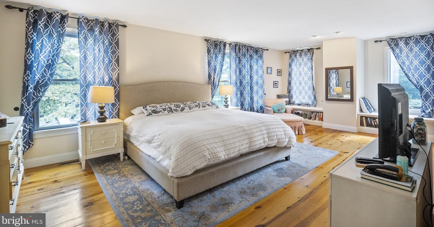 3884 Street Rd, Gardenville PA  18902-9218 exterior