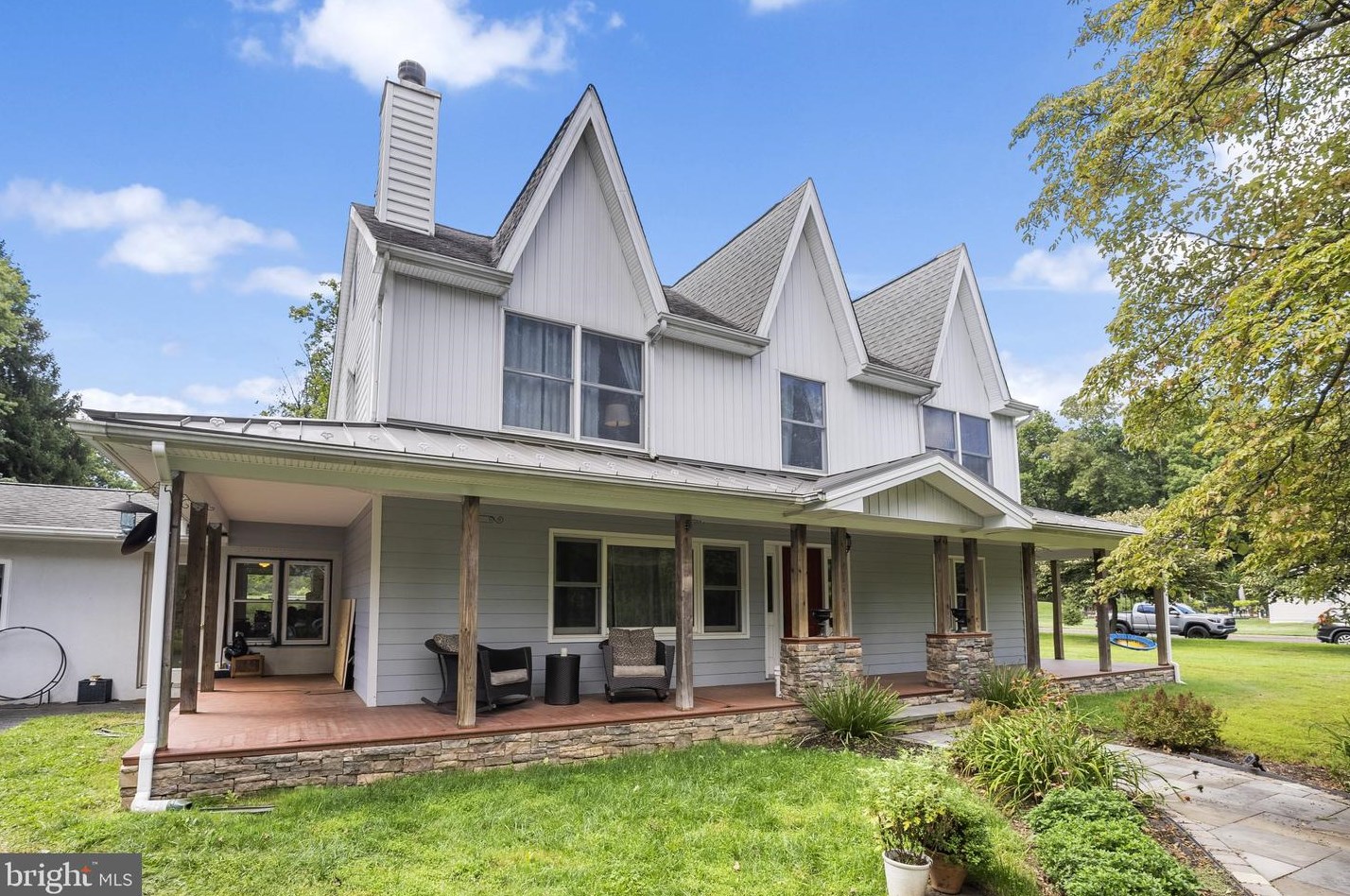 3884 Street Rd, Gardenville, PA