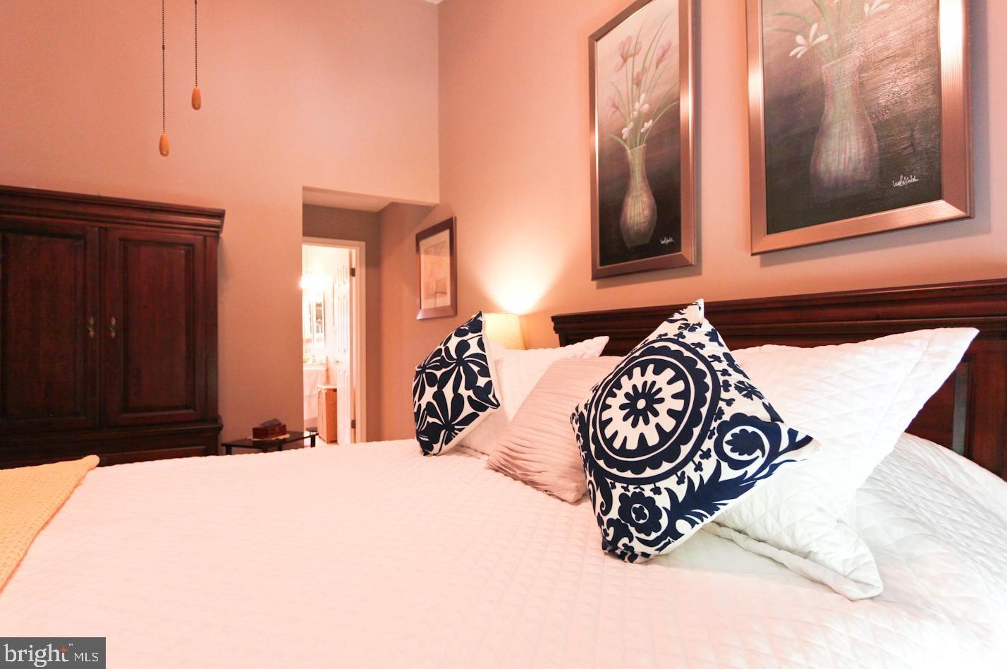 26 Parkview Way, Upper Makefield PA 18940-1138 exterior