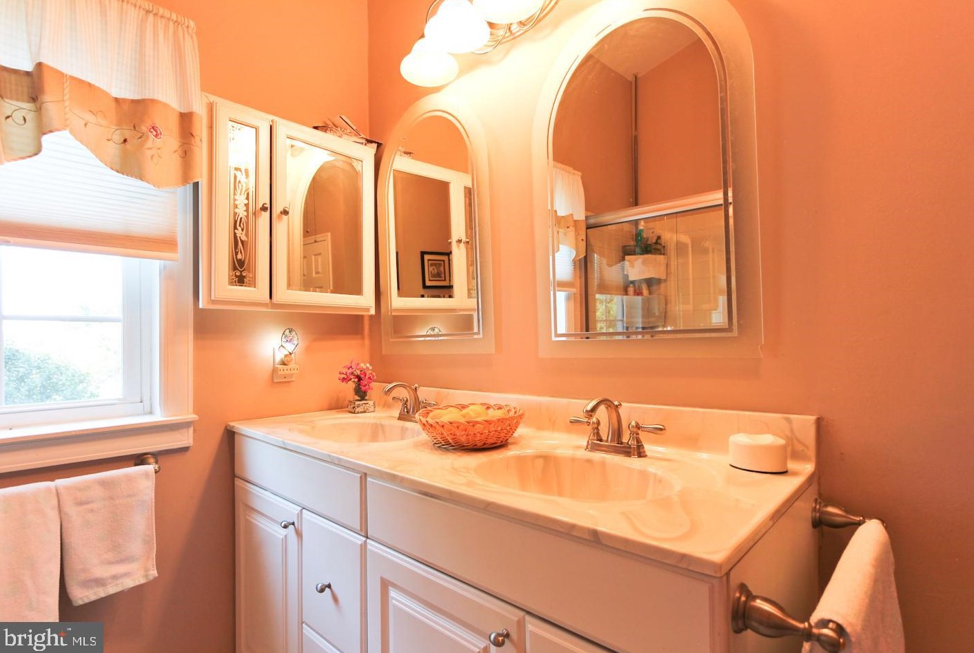 26 Parkview Way, Upper Makefield PA 18940-1138 exterior