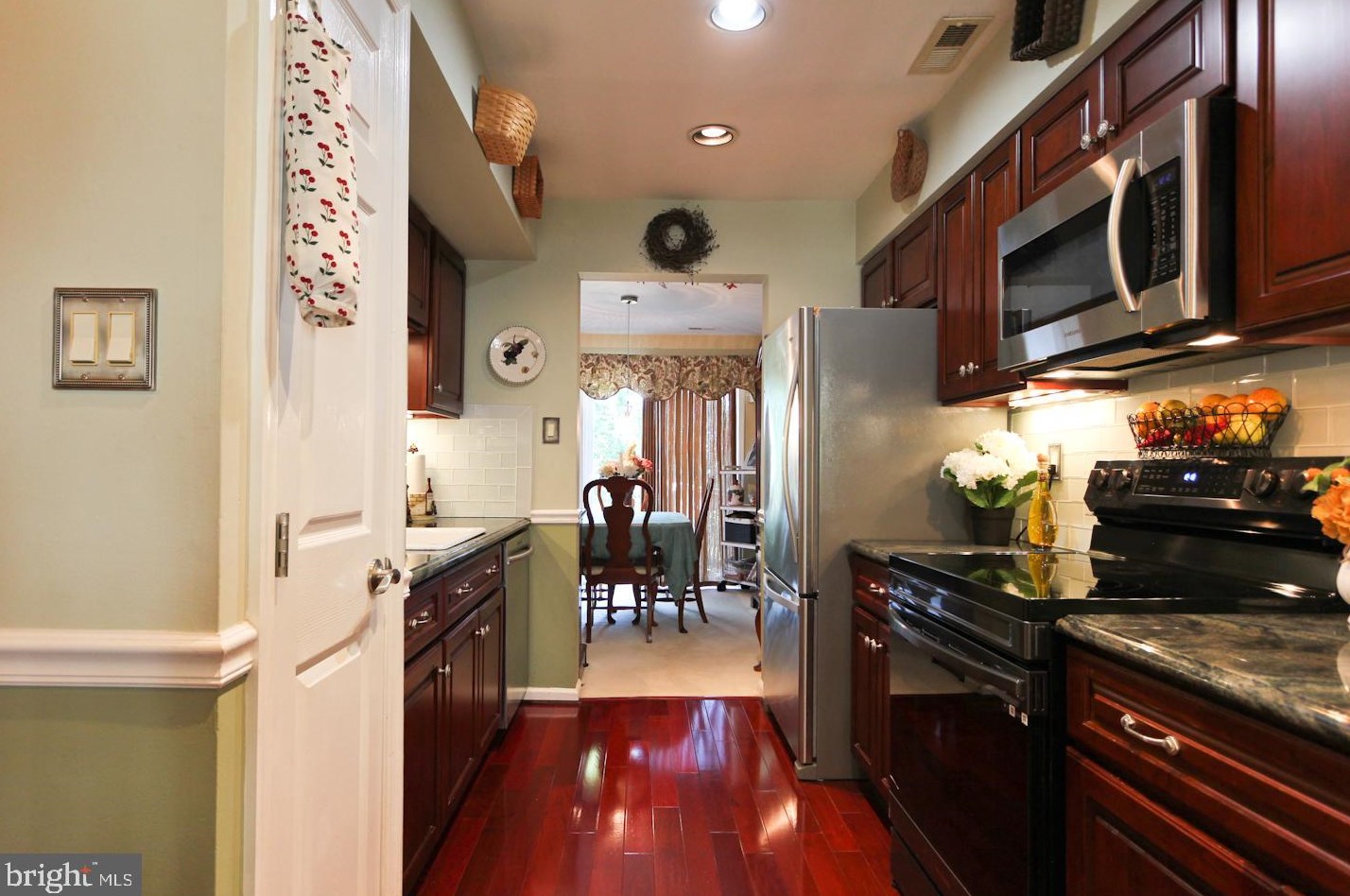 26 Parkview Way, Upper Makefield PA 18940-1138 exterior