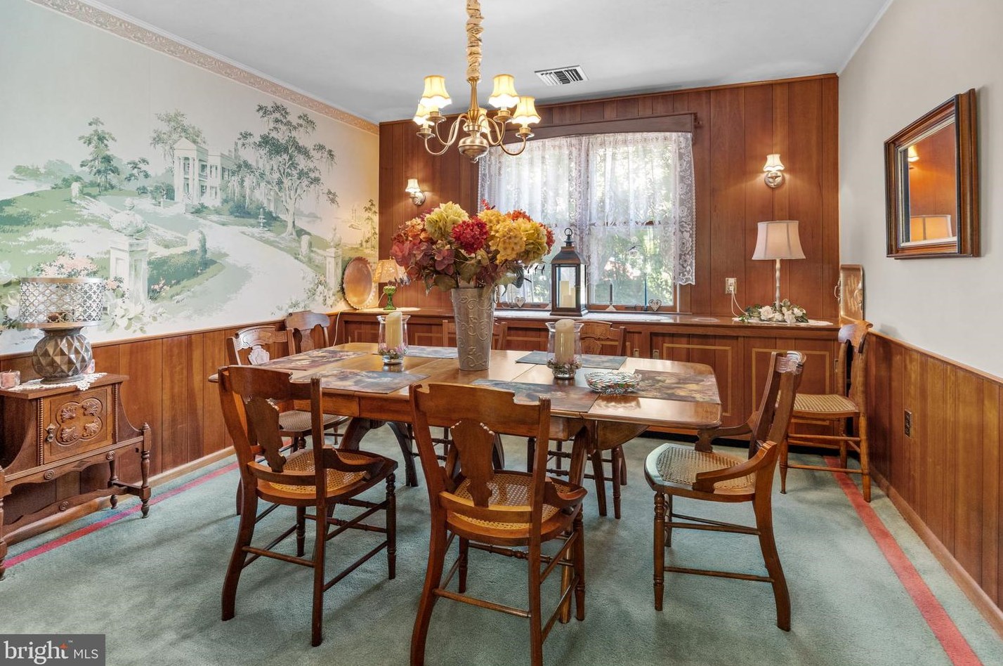 541 Lafayette St, Upper Makefield PA 18940-2133 exterior