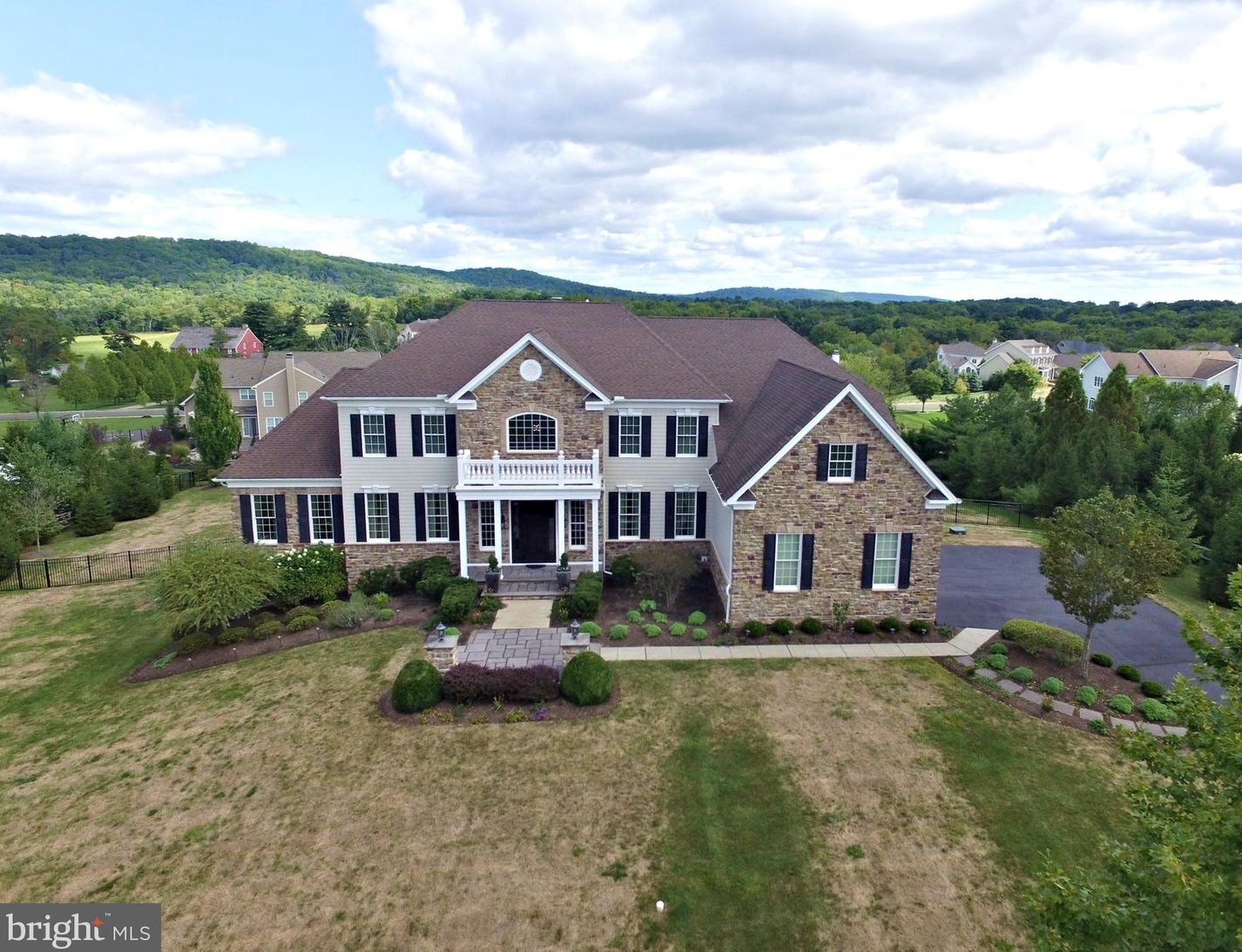 19 Hayhurst Dr, Upper Makefield, PA 18940
