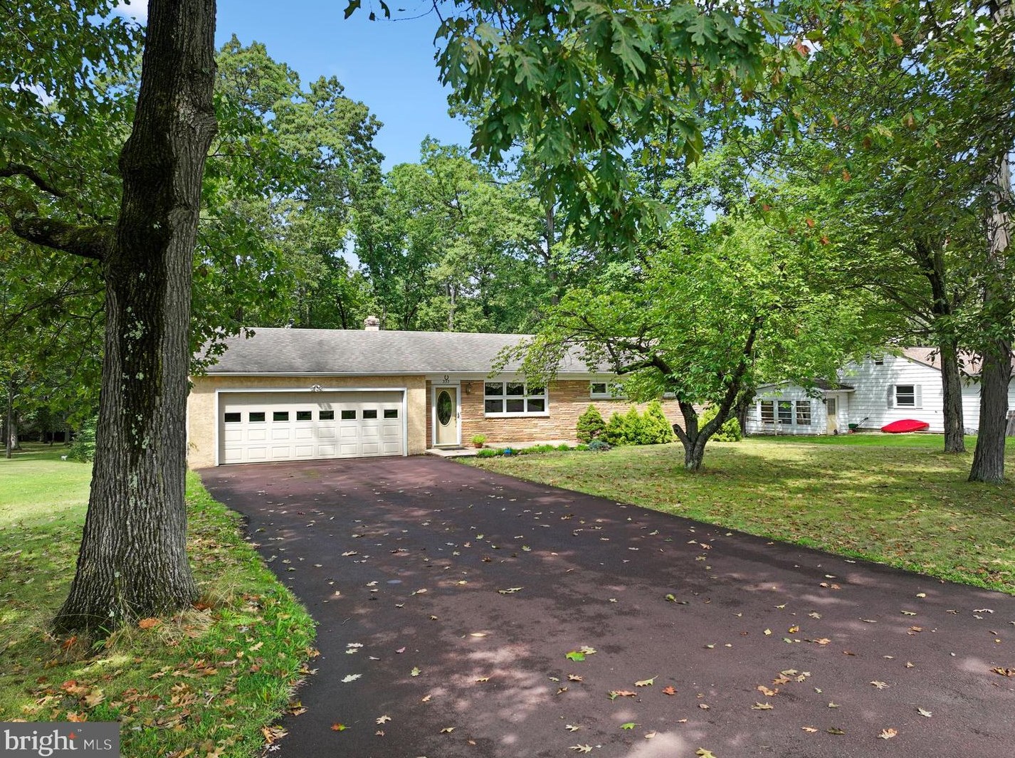 333 Schoolhouse Rd, Sellersville, PA 18960-2936
