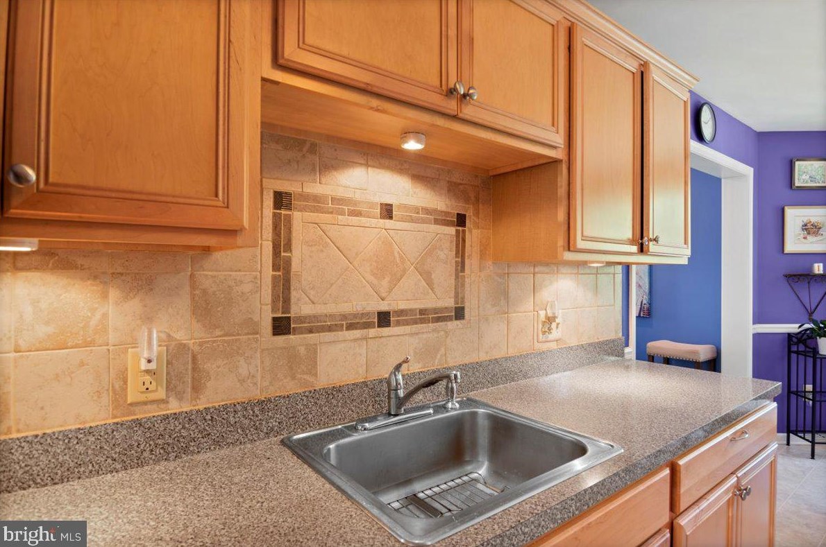 4318 Sunset Ave, Levittown PA  exterior