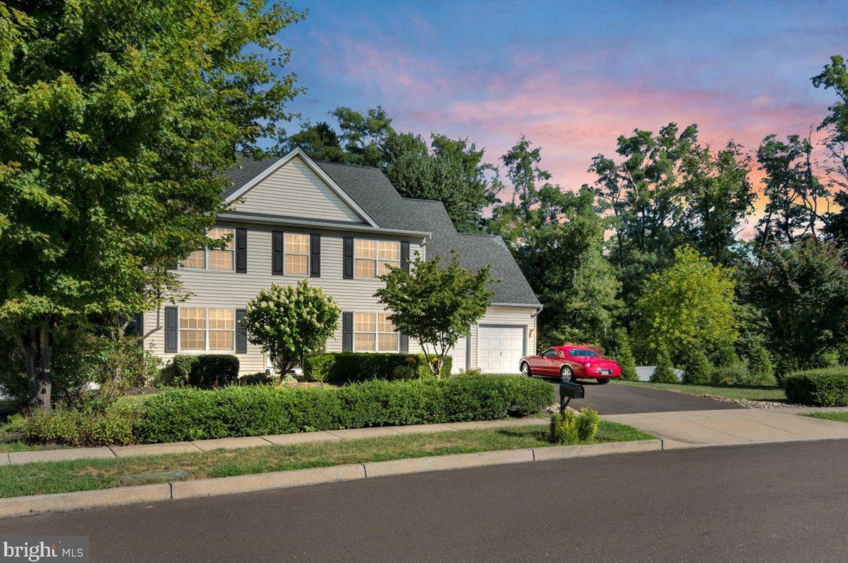4318 Sunset Ave, Levittown, PA 19056-3368