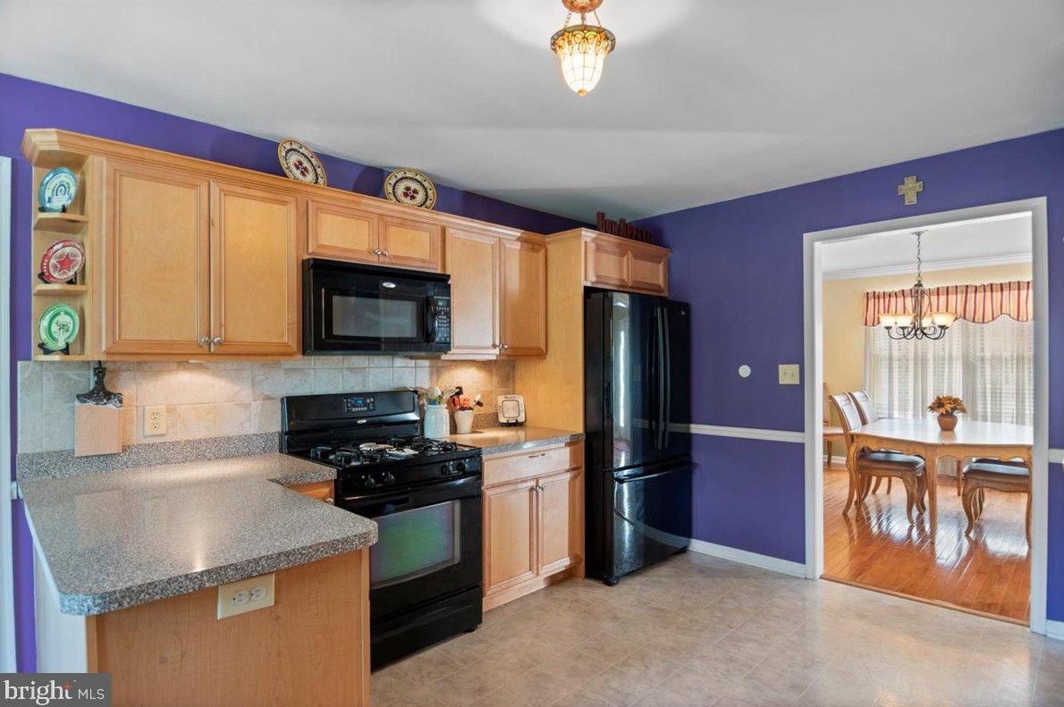 4318 Sunset Ave, Levittown PA  exterior