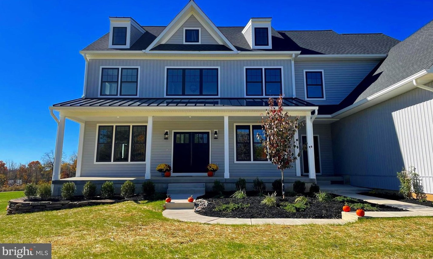 5366 Old Easton Rd, Gardenville, PA 18902-9702
