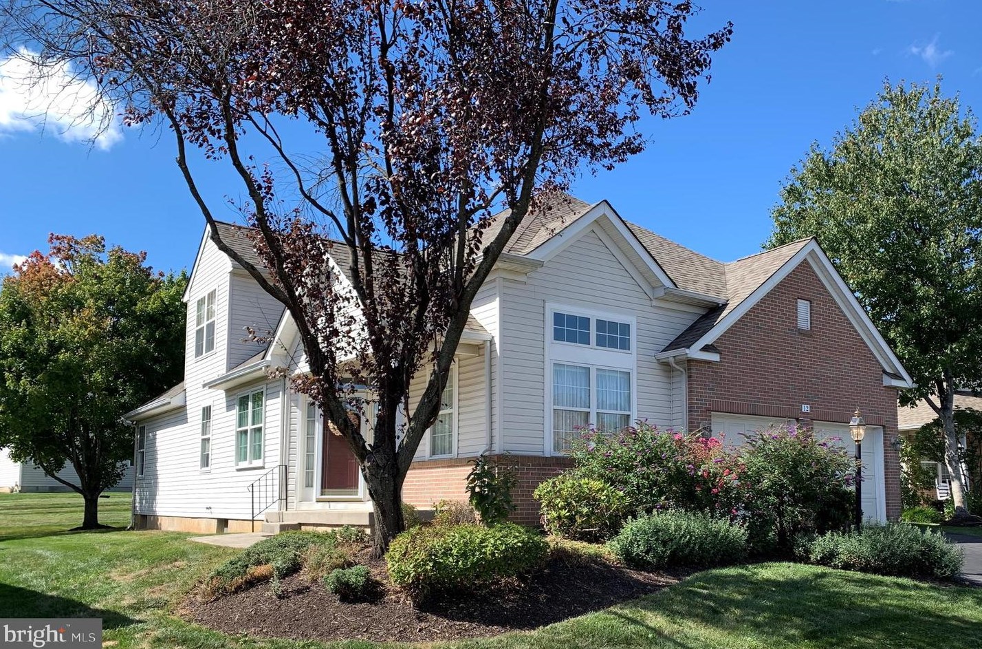 12 Sweet Pea Ln, Langhorne, PA 19047-3416
