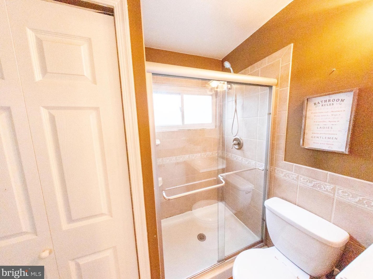 259 Goldenridge Dr, Levittown PA  19057-3434 exterior