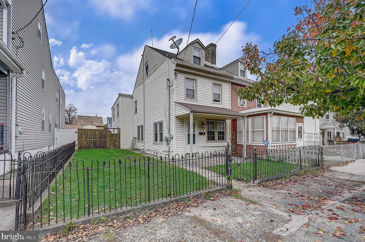 825 Garden St, Edgely, PA 19007