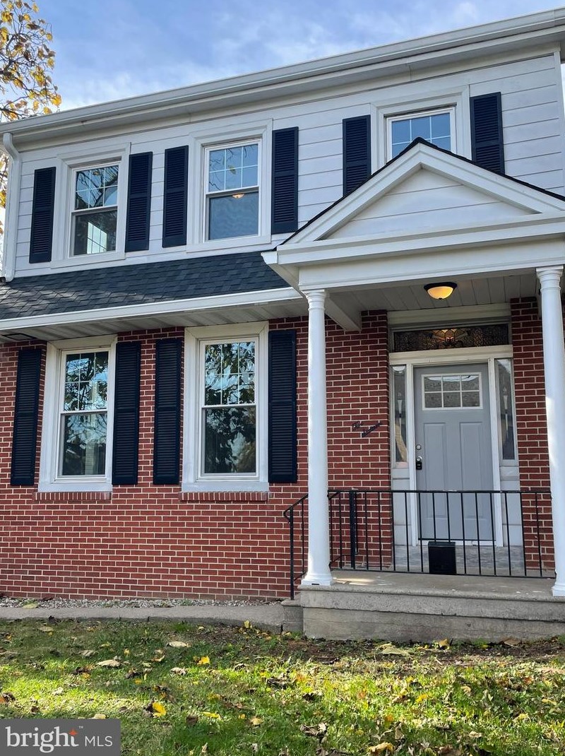 216 Washington Ave, Sellersville, PA 18960-2314