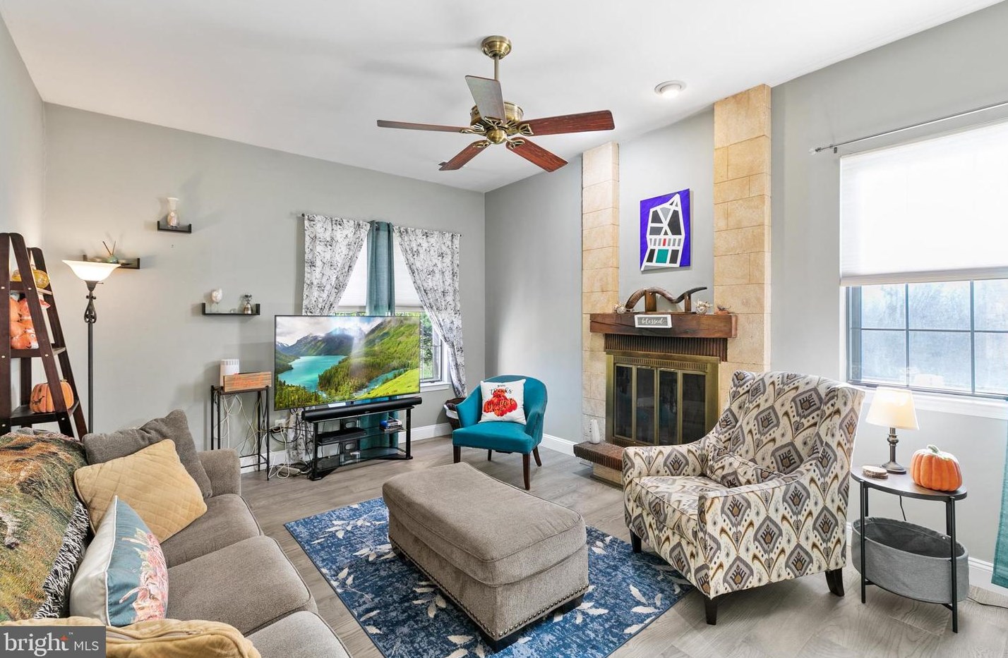 221 Parkview Way, Upper Makefield PA 18940-1138 exterior