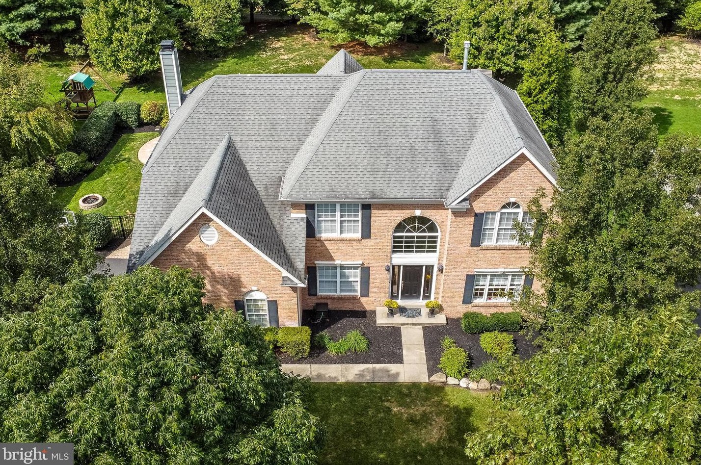 3937 Trail Way, Gardenville, PA