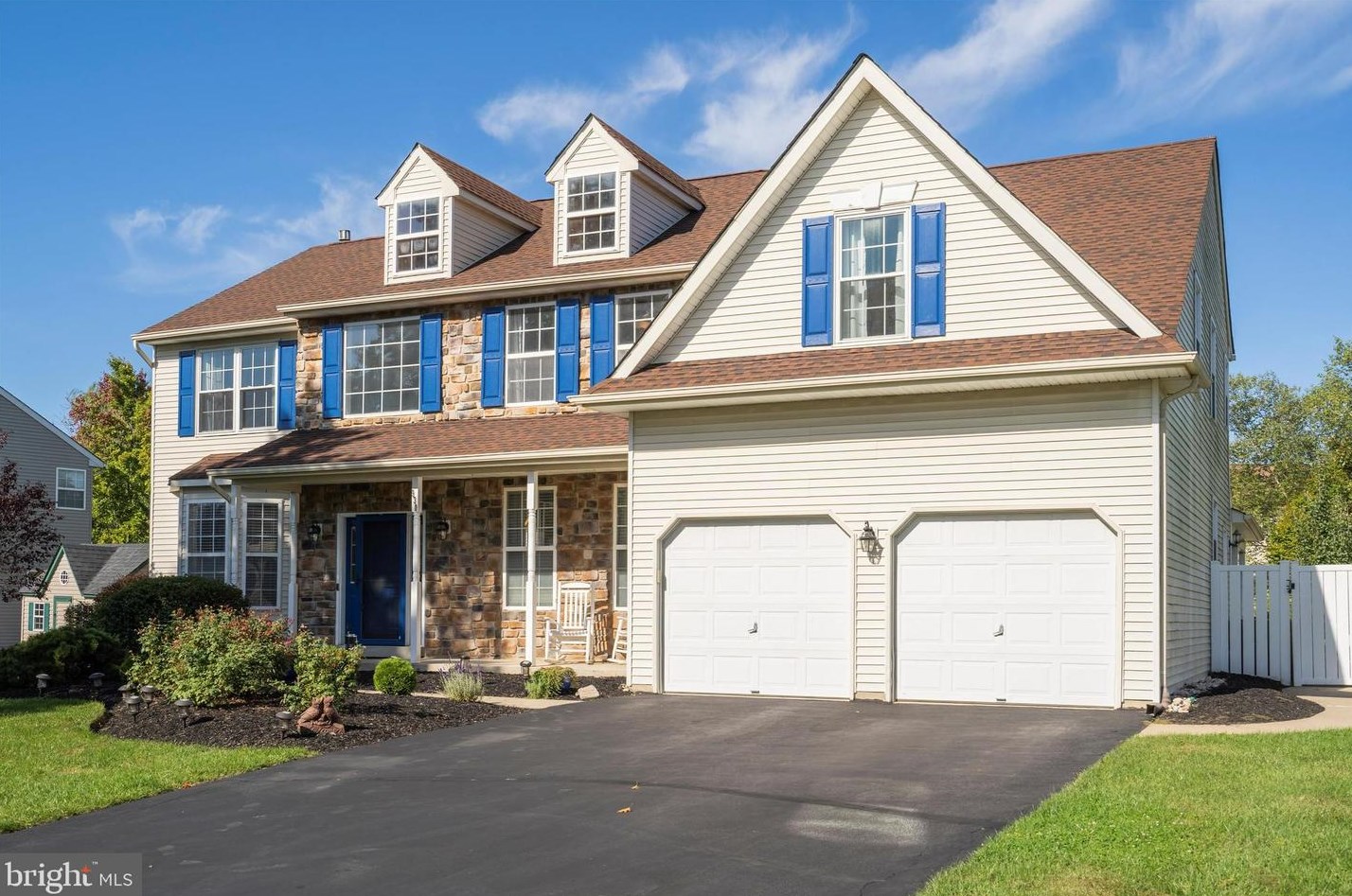 930 Red Coat Farm Dr, Chalfont, PA 18914-4402