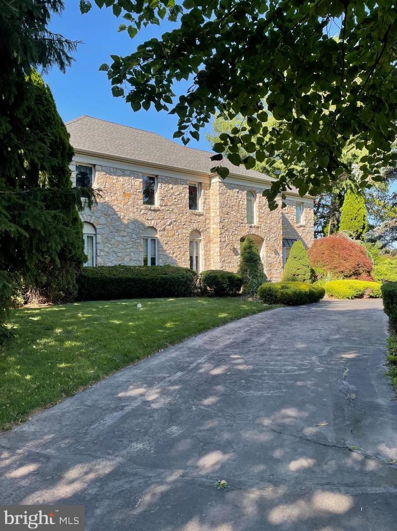 120 Lisette Dr, Southampton, PA 18954