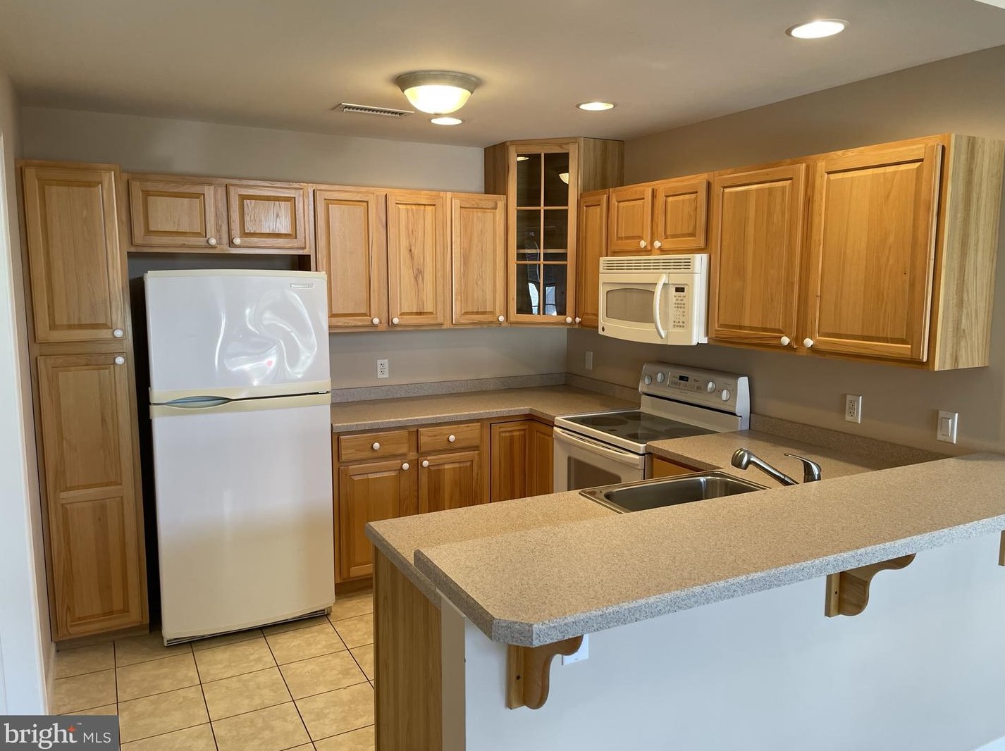515 N Main St, Gardenville, PA
